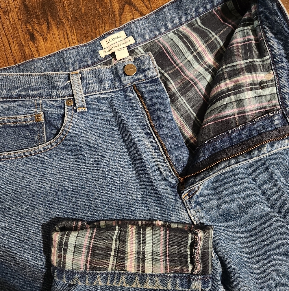 L.L. Bean Original Fit Relaxed Flannel-lined denim jeans Women’s size 12 regular
